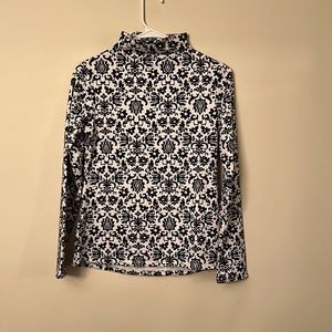 NWOT Iconic Size XS Black and White Floral Athletic Turtleneck